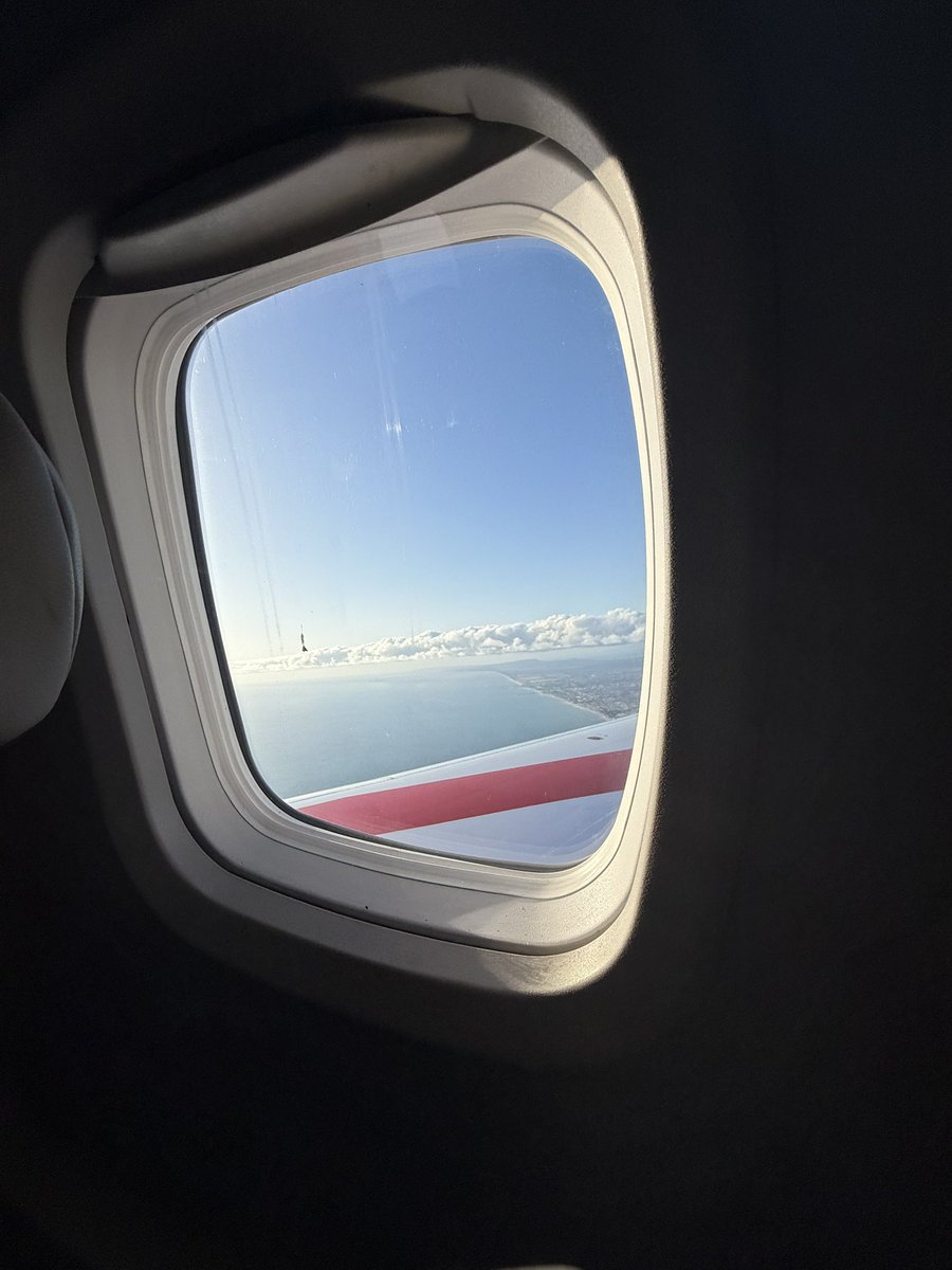 EleniExp's tweet photo. Heading to #SummerGameFest and so excited to see everyone 🥹

What makes games so special is the people. Also I finally get to see all my game industry girlies who insist on living in SoCal (rude btw). I love us. 💜 https://t.co/ygObhen8kb