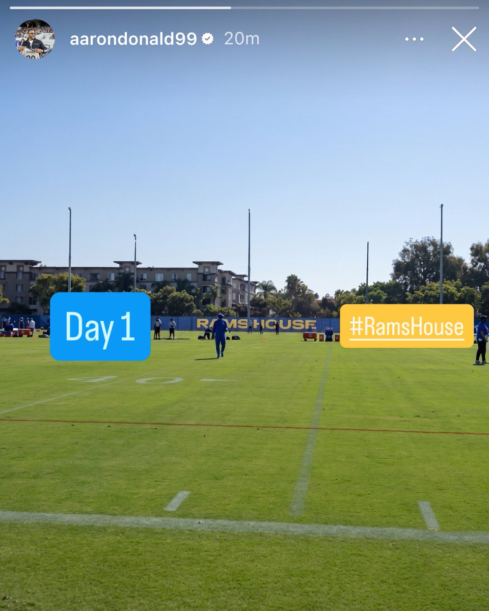 TheNFLDrop's tweet photo. Aaron Donald shares a cryptic story post of himself at the Rams practice facility:

“Day 1” https://t.co/ZeLcIx4WVY