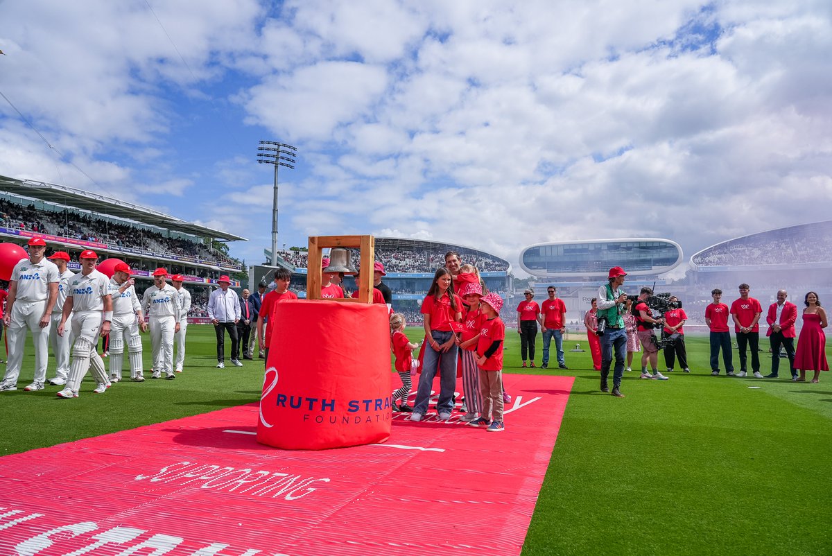 RuthStraussFdn's tweet photo. What an amazing day celebrating #RedforRuth – a huge thank you to everyone @HomeOfCricket and all the @englandcricket @BLACKCAPS teams. You’re helping us be there for families facing grief.

You can still support our work by texting FIVE, TEN or TWENTY to 70600 to donate £5, £10 or £20 🙏