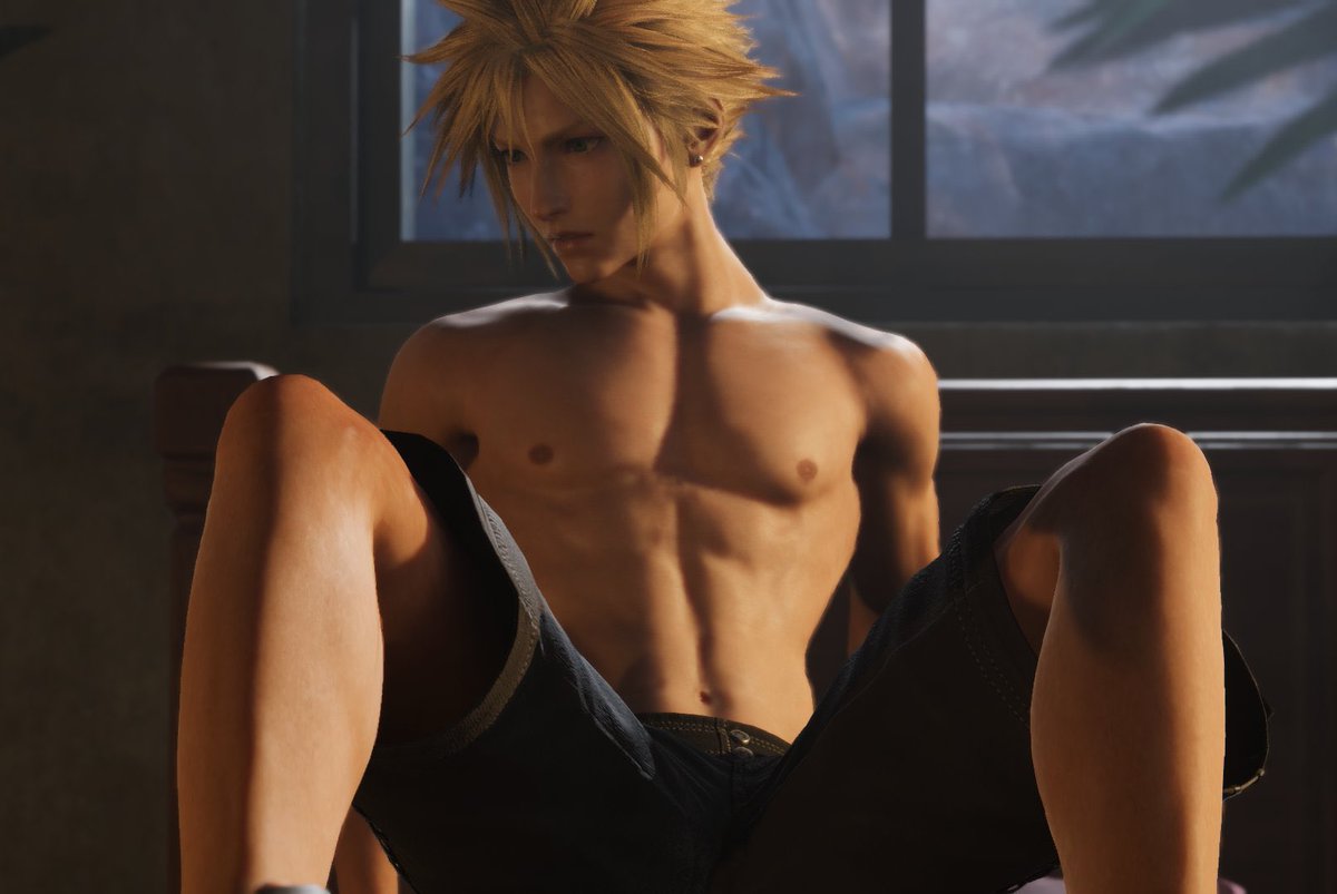 CloudfanStrife's tweet photo. Why Cloud Strife spreading his legs like that

Whore. https://t.co/oHZbsfucGg