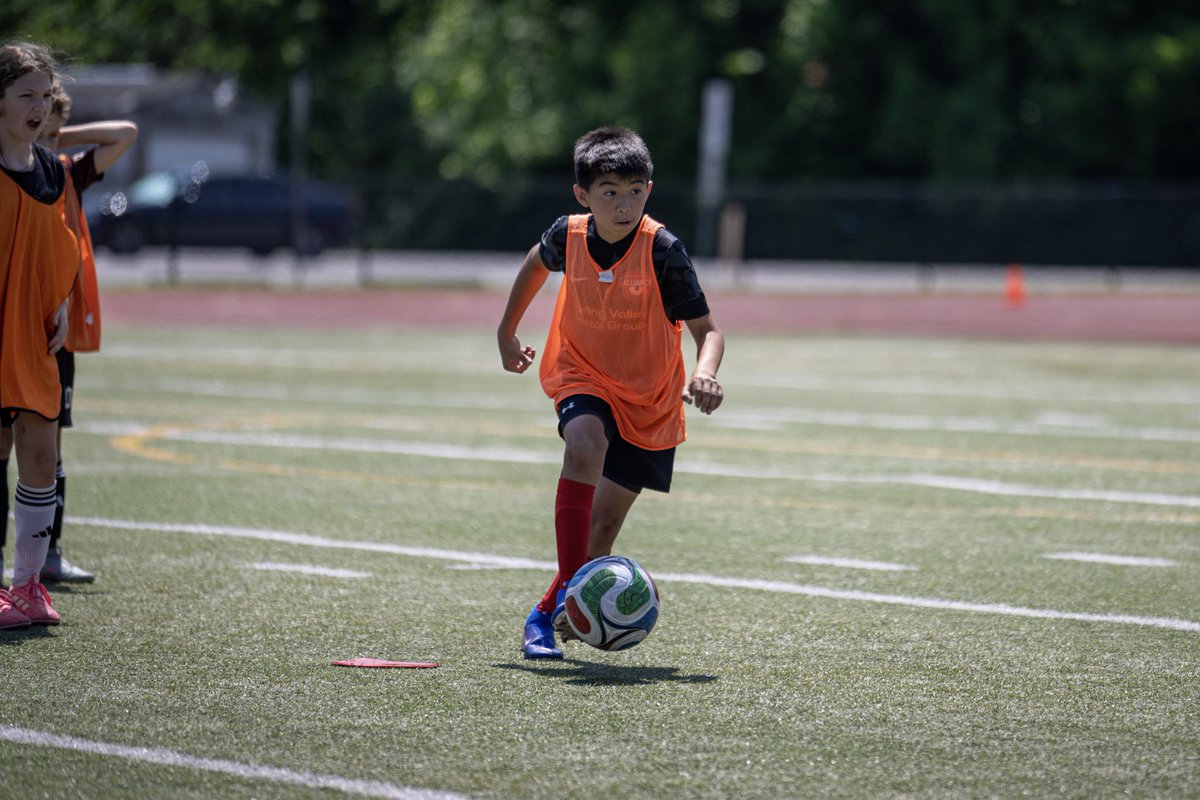 SIU_Soccer's tweet photo. Few 📸 from our first youth camp🤩  

We can’t wait for next week. There’s still a few spaces available, would love to see you out on the field! 🐾

https://t.co/7YUCy5S9SY https://t.co/JkHyjLLa4J
