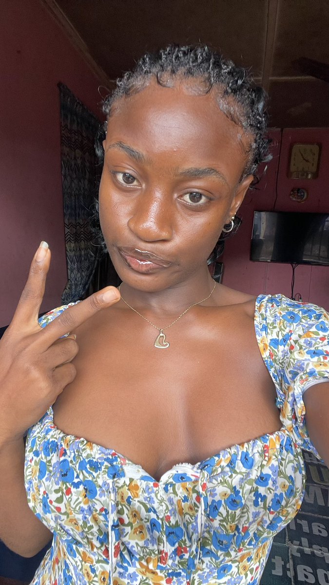 That 5’3 Girl. tweet media