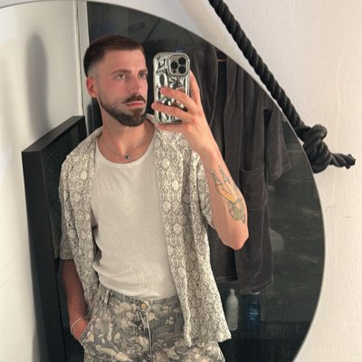 Gucca19's tweet photo. #NovaFotoDePerfil https://t.co/IkizoEOeTi