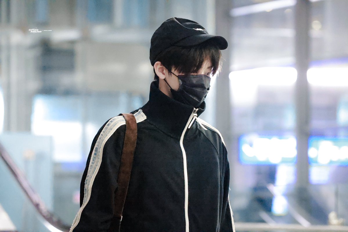 CaffeineA0813's tweet photo. 260606 BKK🛫

#재민 #ジェミン #JAEMIN #NCT #NCTDREAM https://t.co/Xpi5O0HR2d