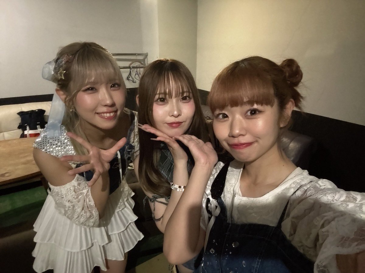 ipf2024's tweet photo. 『N.R.R「IGNITION / RED」Release Tour 2026』岡山ライブ、平日の中駆けつけてくださりありがとうございました‼️

本日のお写真📸
N.R.Rさん【@NRR_official_ 】
白〆SNEA’Kさん【@WHITE_SNEAK77 】
ありがとうございました✨

日付変わって本日は香川ライブです！
🎟️ https://t.co/61TDnXuUYG https://t.co/ZYFdMUTUWE