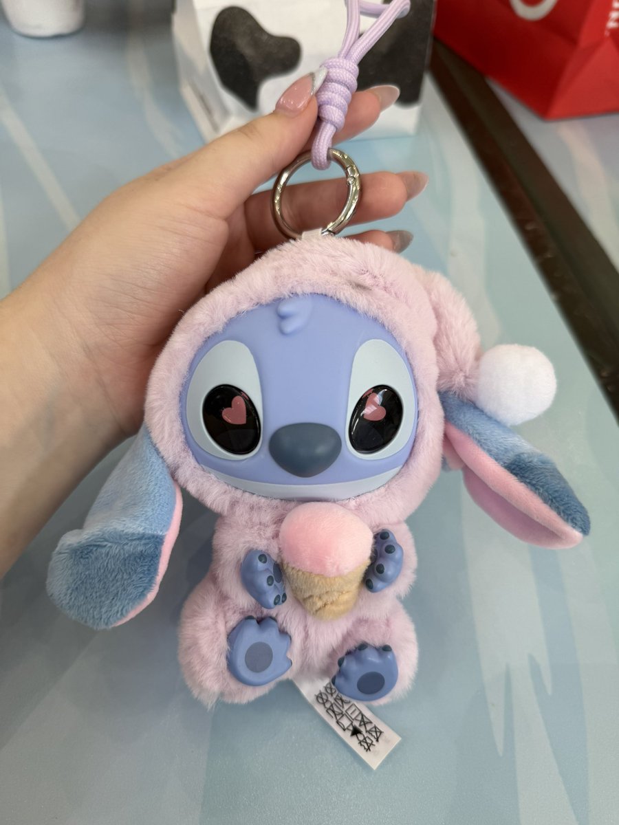 cloudbunkoo's tweet photo. blind box pull of the day https://t.co/Wmgdf2OoIg