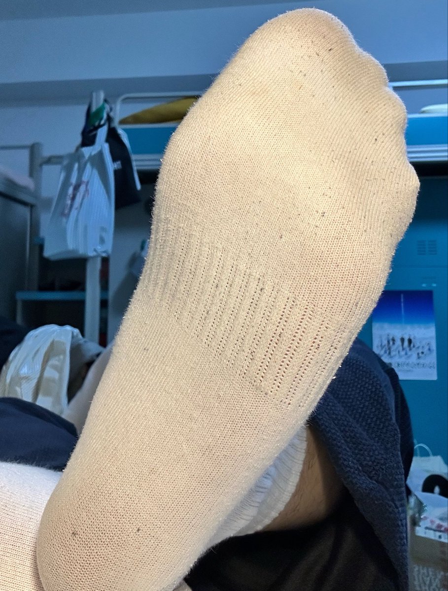 Matchlessboy33's tweet photo. 装逼爷们s看到臭脚就跪下了 https://t.co/9wJ9Qk2HIf