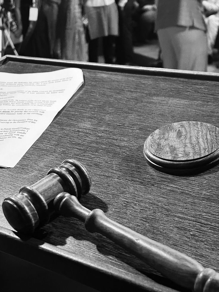 republiqueBRA's tweet photo. ⚖️ 💥 Pai acusado de matar o padrasto da filha após anos de abusos contra a jovem é absolvido pelo Tribunal do Júri da Comarca de Formiga (MG). https://t.co/9m3whdwcse