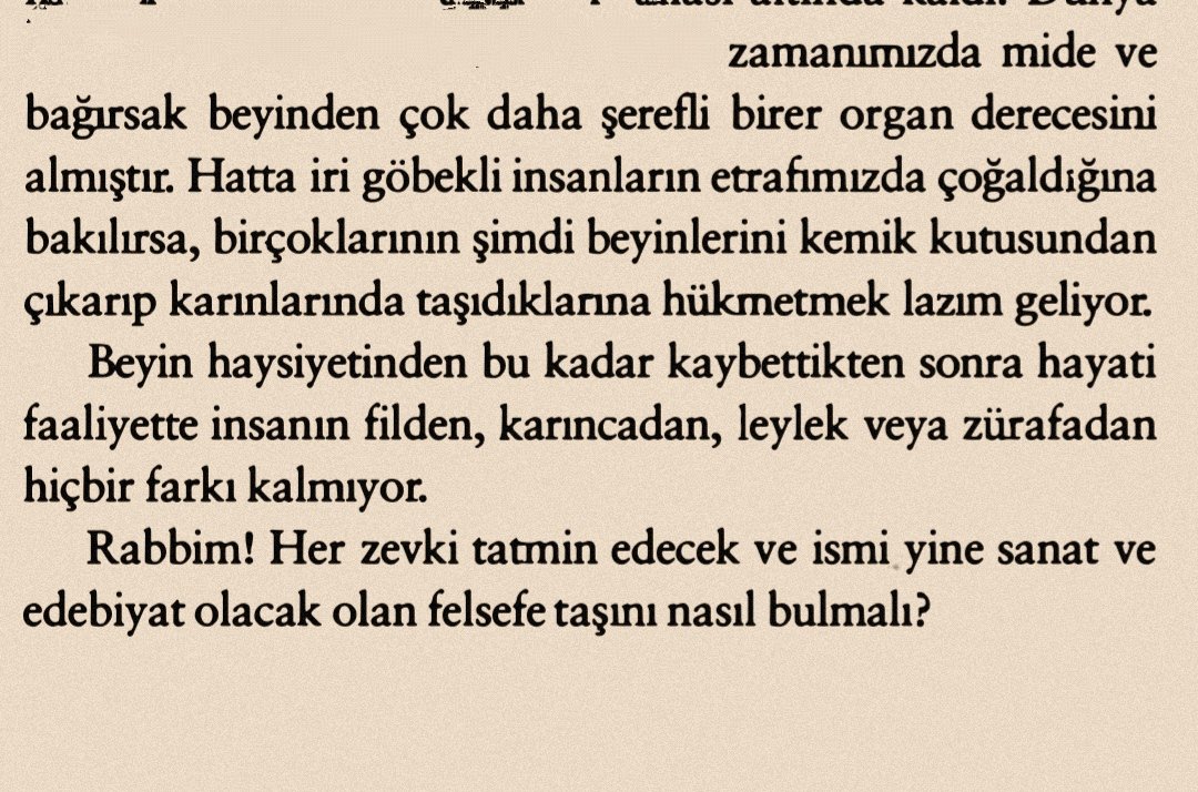 ankaveikarus's tweet photo. Farklı bir şey okur muyum acaba diye alıntıların hepsini okudum. Hiçbirinde ne dil işçiliği, ne edebî bir derinlik ne de ince zevk namına bir iz göremedim. Alıntıları okurken tam da çağın ve insanlığın içler acısı bu halini estetik bir biçimde hicveden şu satırlar geldi aklıma: https://t.co/NRW62lEI5J
