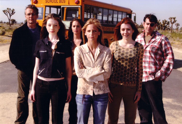 latepaul's tweet photo. Crazy that we've lost half the people in this iconic shot.
RIP Anthony Stewart Head https://t.co/ajYbsJ4p2t