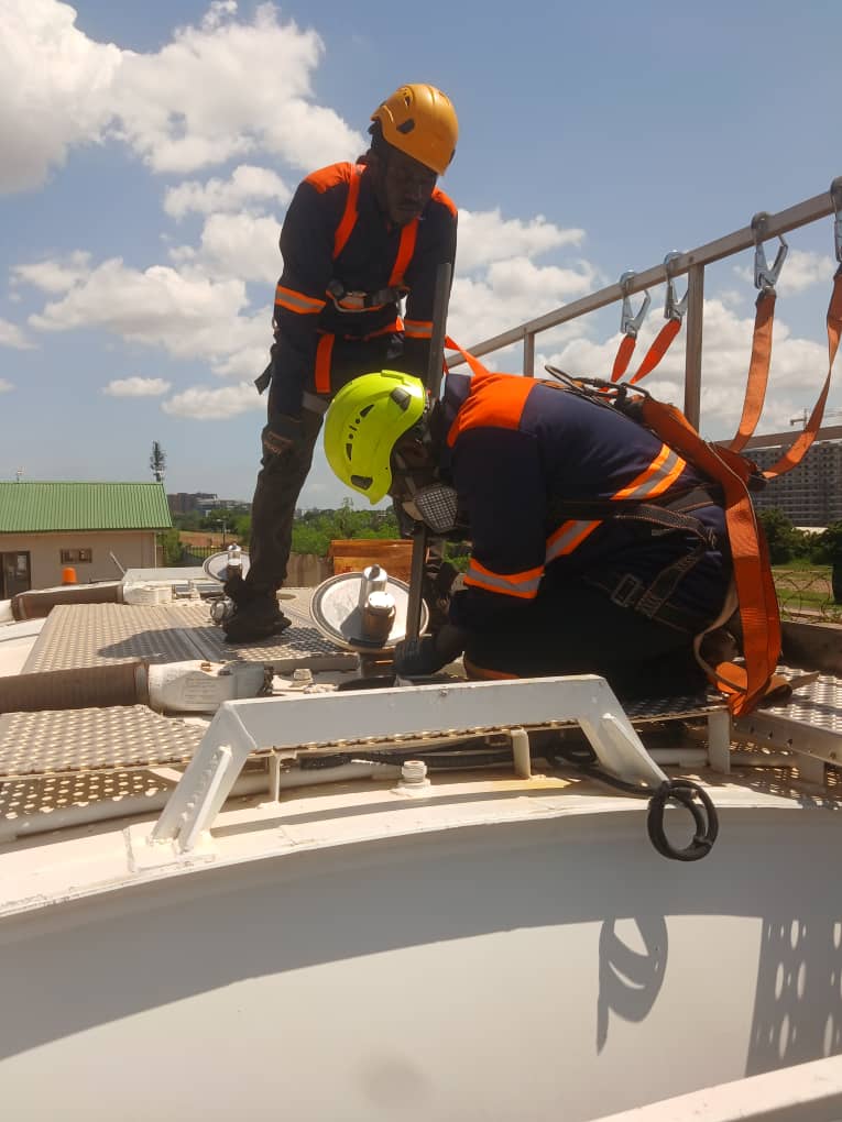 eckaengineering's tweet photo. ⚙️🛠️🦺⚠️
#fueltanksolutions
#fuelmanagementsystem
#eckaengineering https://t.co/65Od4llwep