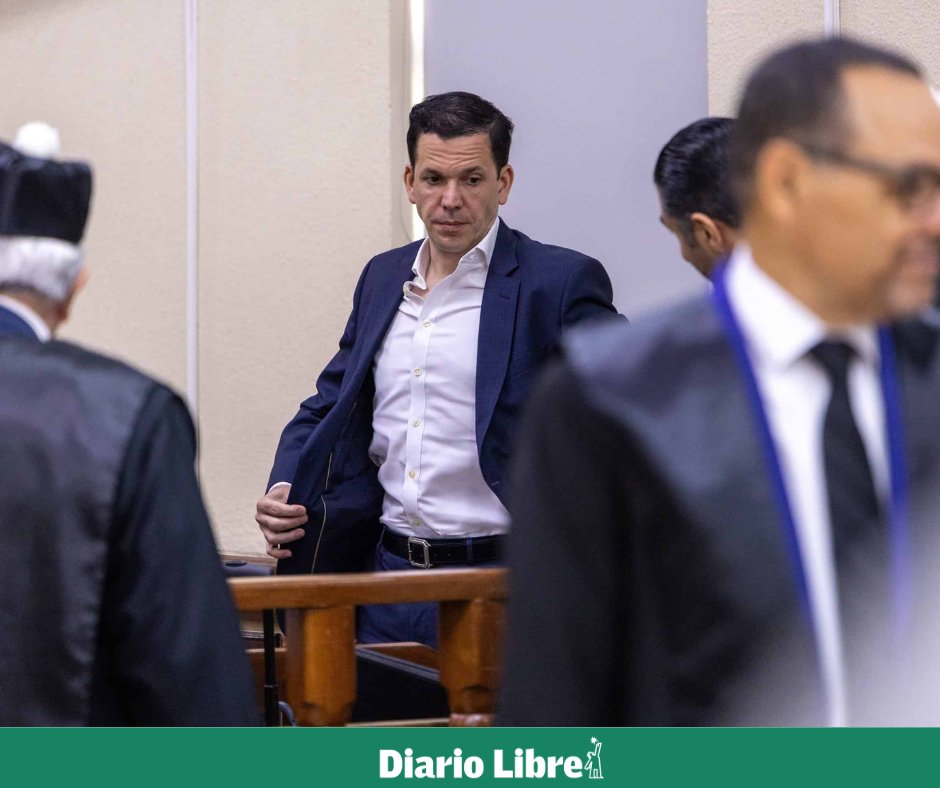 DiarioLibre's tweet photo. ⚖ |#JusticiaDL| Defensa de Hugo Beras afirma que apertura a juicio no implica culpabilidad
https://t.co/MWpEqbgQPs
#DiarioLibre #HugoBeras #Intrant #JuiciodeFondo #MinisterioPúblico https://t.co/eQrhGVoLsy
