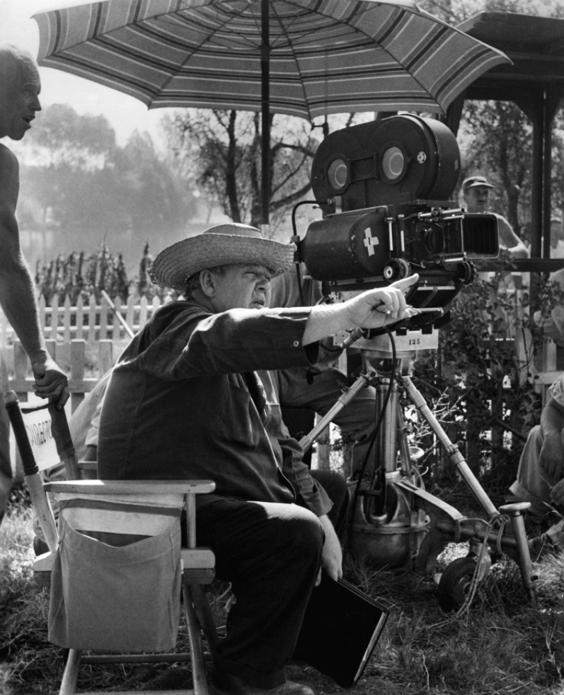 Noirchick1's tweet photo. He directed only one film  -and is in the process here...
Can you name him -and the film? https://t.co/OQ7F0AXbAE