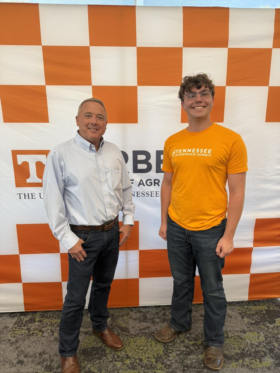EricMayberryTFB's tweet photo. 97 of Tennessee’s top agriculture students spent this week at the Tennessee Leadership Summit on the @UT_Herbert campus. They could’ve spent their summer anywhere, but they chose to invest in their leadership and the future of agriculture. That’s something to be proud of. https://t.co/nafTGJegJR