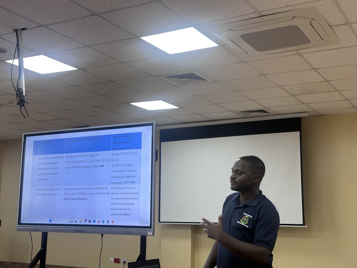 MaBridge_2018's tweet photo. SGF : Les singes bientôt indemnisés au même titre que les autres animaux sauvages protégés https://t.co/tIdXwr2aGF @SGFRwanda @OPF_Rwanda #Rwanda https://t.co/B68koSQmJ1