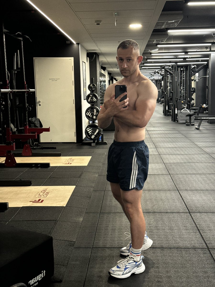 NNcontradiction's tweet photo. Тренування як воно є https://t.co/UmGruZn9Oy