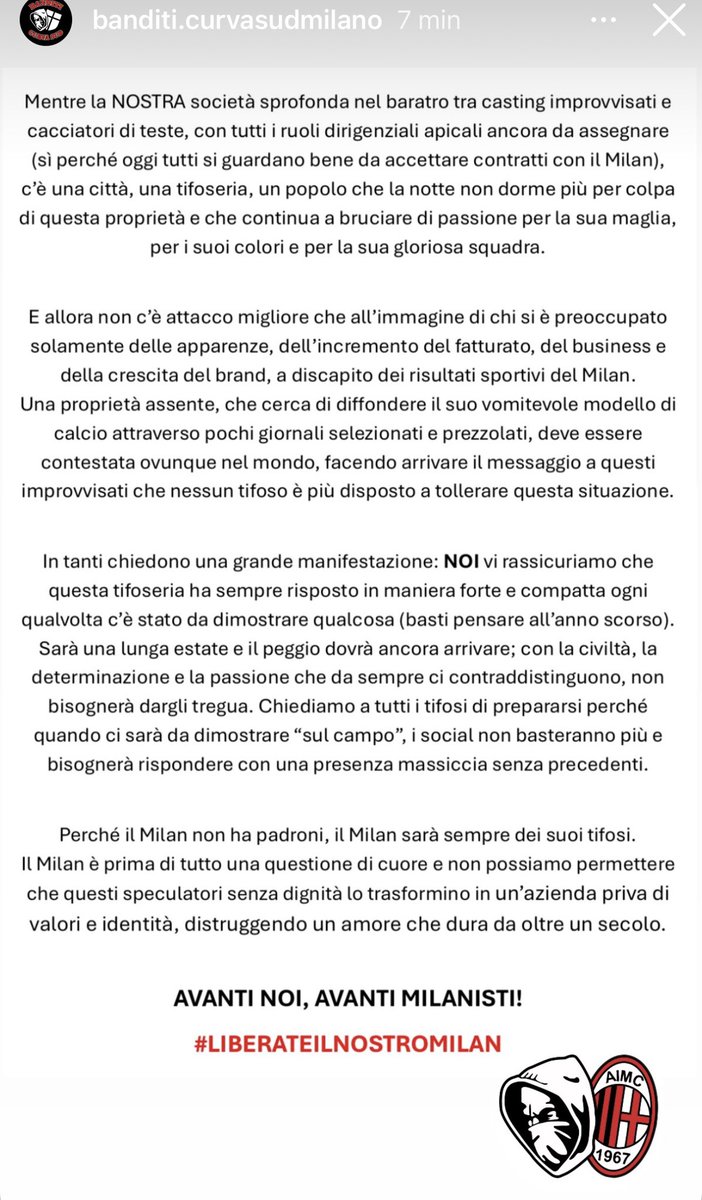 carlogenti7889's tweet photo. Curva Sud https://t.co/DlymXebT8B