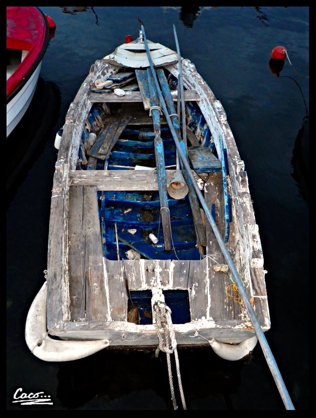 caco_darkage's tweet photo. Old, but still sailing and fishing...
#documentphotography #sea #boat #old #oldboat #woodenboat https://t.co/i1jcolehBG