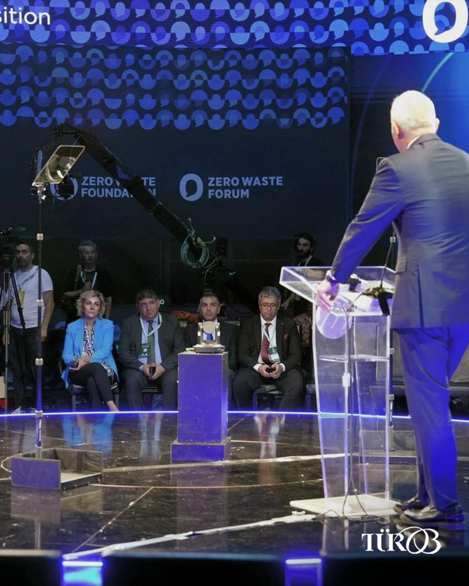 Turob's tweet photo. Kültür ve Turizm Bakanı Ersoy panelde konuştu.

🔗 https://t.co/z113rLMhHa https://t.co/ImpY1F9qpU