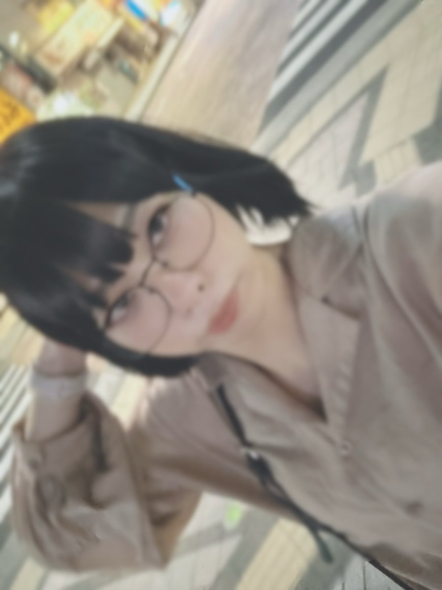 nzmn3333's tweet photo. 最近よくやる終電逃し
今日は飲酒量がぎりぎり
あぶない https://t.co/5QqLNcQED0