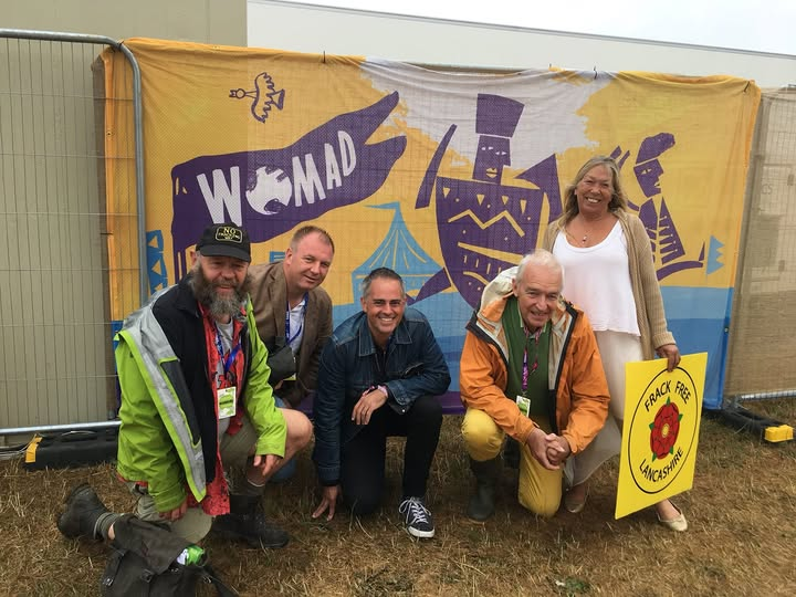 tinalouiseUK's tweet photo. @Channel4News Wishing Jon well.. such a fair &amp; kind man who listened when we raised issue of fracking in UK. On behalf of our group (@UK_Nanas) I had the honour of meeting him &amp; sharing a stage twice.. London #TalkFracking debate he chaired &amp; #Womad  @stevemason2111 @simonpic78 @jon_bartley https://t.co/FnY5XndcoW
