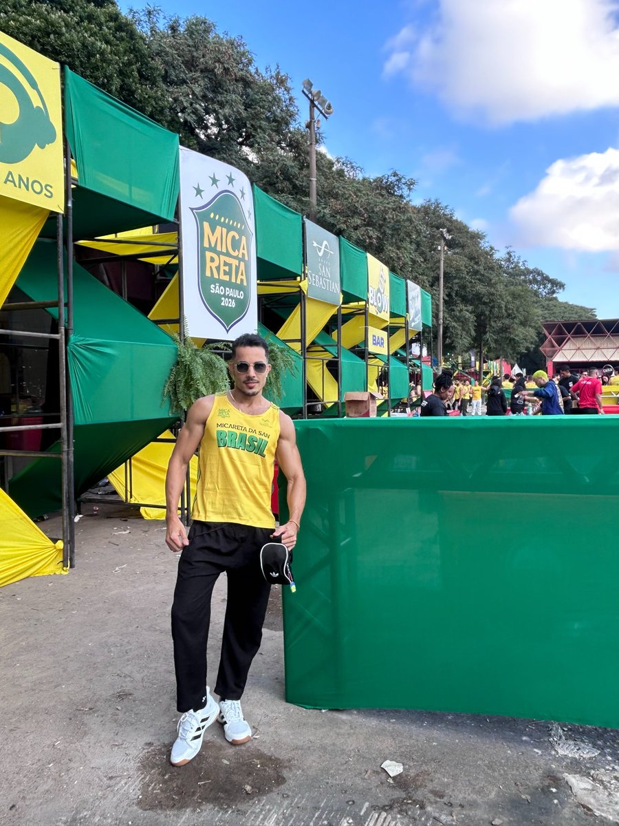 santsmayc's tweet photo. Vibração boa, energia certa e felicidade . 
💚💛✨🏳️‍🌈
➖
#Micareta #MicaretaSP #Micareta2026 #pride #claudialeitte https://t.co/xs4yqB8qAC