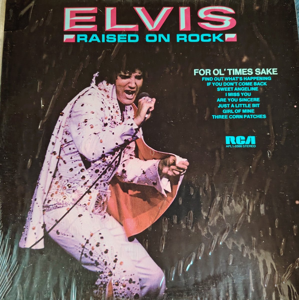 DCengiarotti's tweet photo. From my collection of the King of Rock and Roll 🎶🎶🎶👑❤️
@ElvisPresley #theking #thekingofrocknroll #elvispresley #elvis #mycollection #legend #icon https://t.co/9KxAMOXgUi