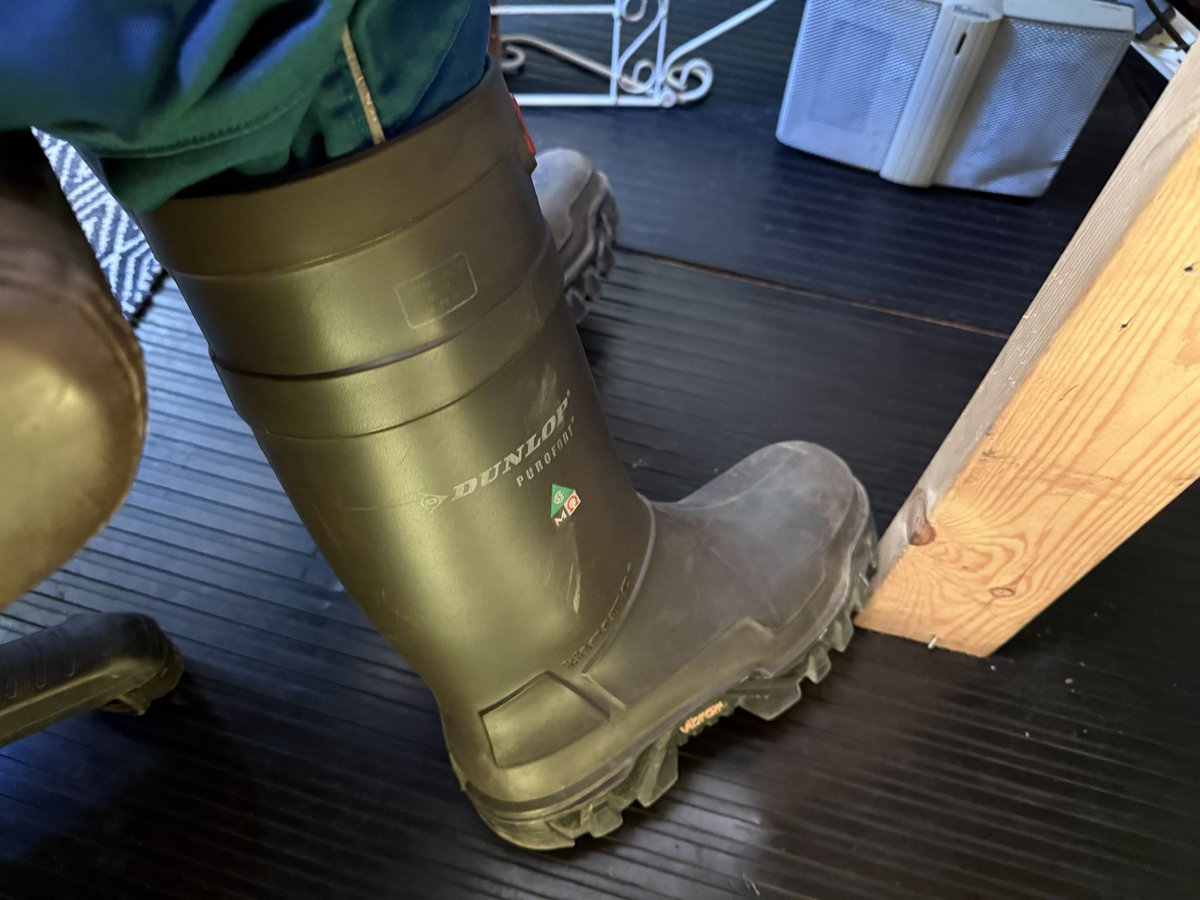 boot666_jacob's tweet photo. Live in the Dunlops on Twitch. PupSargeTV https://t.co/1MUclcLMN5