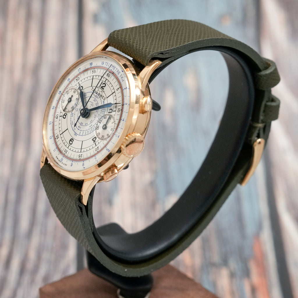 pascalkarp's tweet photo. Tavannes Chronographe Télémètre/Tachymètre or jaune 18k 1940- https://t.co/T64WzLE4n7...
Lien: https://t.co/81ZV9JeBfH https://t.co/Y1vLDZ5SQw