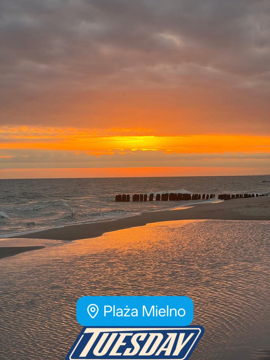 PiotrGd4's tweet photo. Dzień dobry bardzo.
Dzisiaj w Mielnie 🌤️wschód słońca nastąpił o 04:25, a pełne światło dzienne pojawiło się tuż po godzinie 03:35. Dzień🌅 będzie trwał bardzo długo – ponad 17 godzin.😎
#dobregodnia
#mielno 🤍❤️
#zwiedzajmielno https://t.co/gLjYjGx56Q
