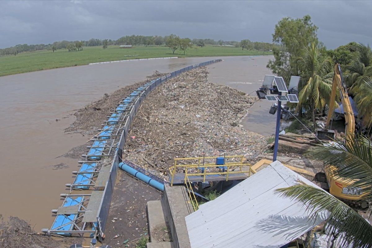 BoyanSlat's tweet photo. Looks like Central America's plastic season has officially begun. https://t.co/Y3FEcImbxG