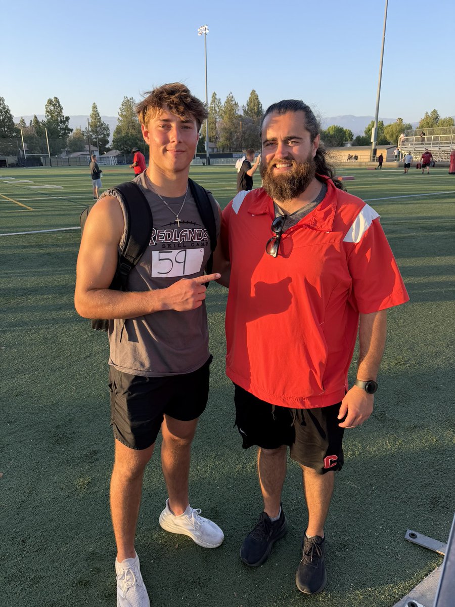 cole_scott2's tweet photo. A few reps from the @UCDfootball and @UofR_Football camps this past week. Made a bunch of plays and enjoyed learning and talking with the coaches. Had fun getting some work in with great competition!
@Sean_Reeder @CoachTerp_ @CoachJDittman58 @DanSwanstrom @CoachATaylor3 @Coach_CoombsUCD @VintagePlough @Bigaj10 @2Ddavis @PGregorian @BrandonHuffman