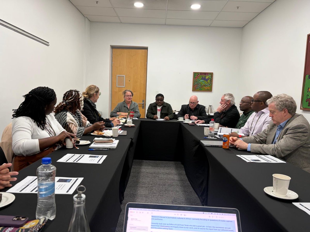 AfrJournStud's tweet photo. The African Journalism Studies editorial board recently came together in Cape Town to reflect on the journal's progress, explore future opportunities, and strengthen collaboration among researchers and our editorial team.

#AfricanJournalismStudies #ICA2026 https://t.co/pItcn79uHX