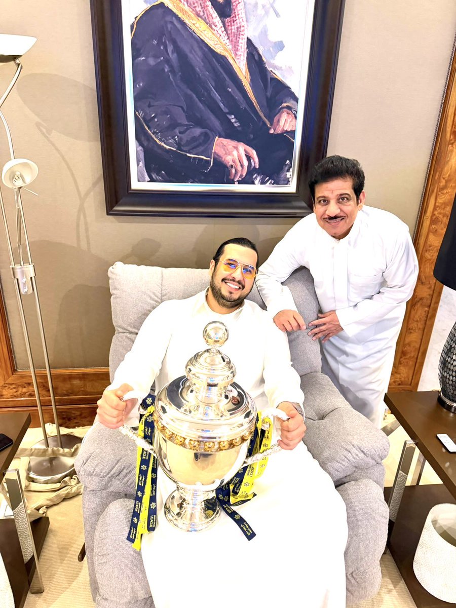 asma3k090's tweet photo. 💛💙💛💙💛💙💛💙 https://t.co/4QxBwId2m2