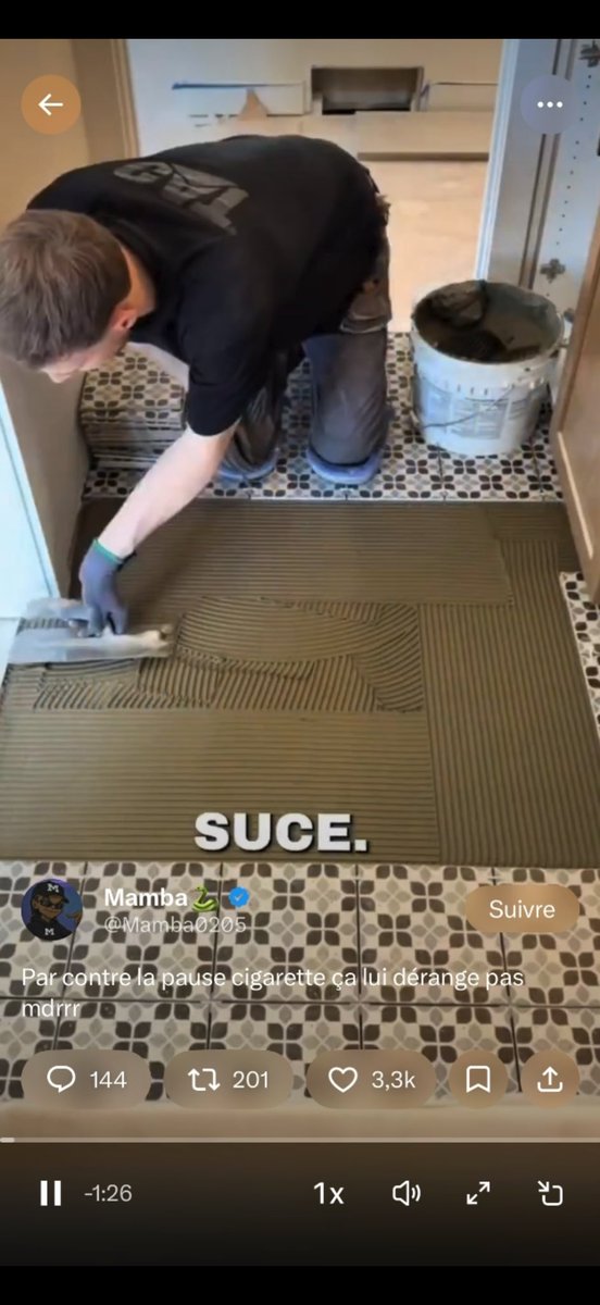Mugiwarams's tweet photo. @Mamba0205 Un problème avec les sous titres je crois 😂 https://t.co/FZM9OiiifS