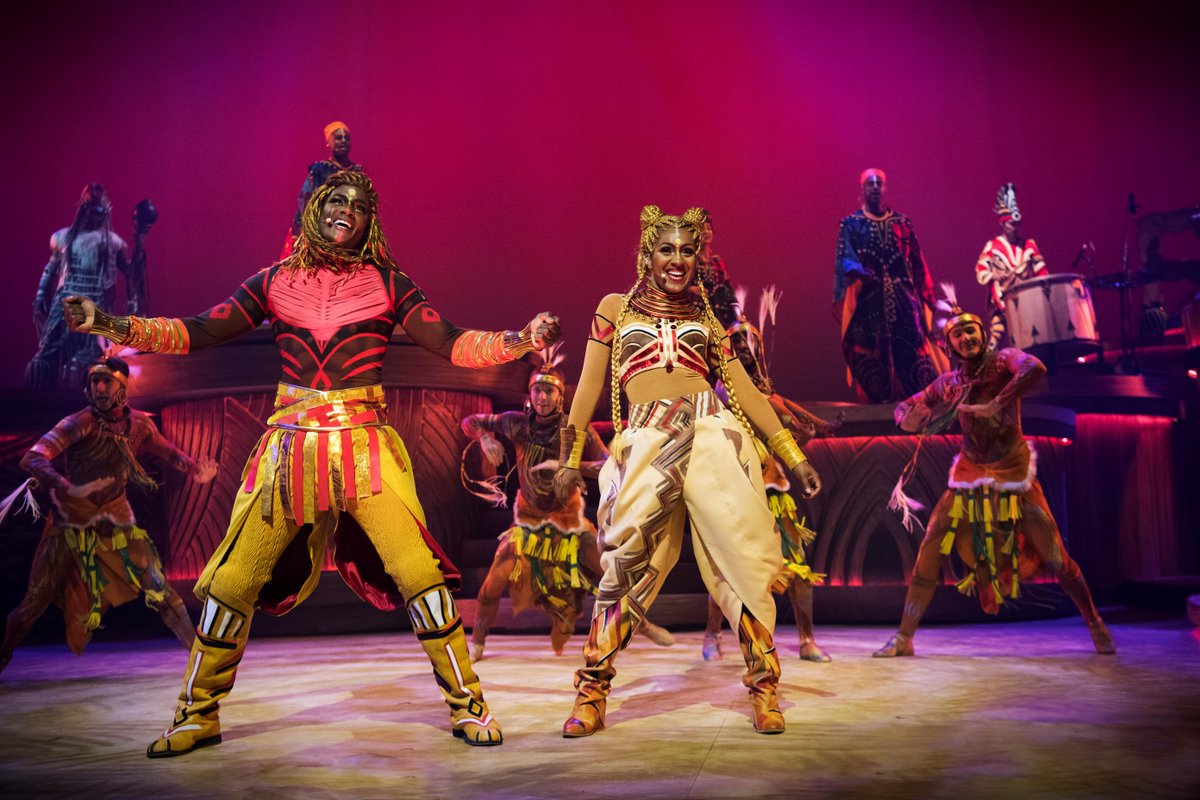 DisneylandParis's tweet photo. 🎶Nants ingonyama bagithi baba🎶 Revivez l'extraordinaire histoire de Simba dans le spectacle “Le Roi Lion et les Rythmes de la Terre”, de retour à Frontierland Theater à partir du 13 juin. https://t.co/UN8wfVPI2y