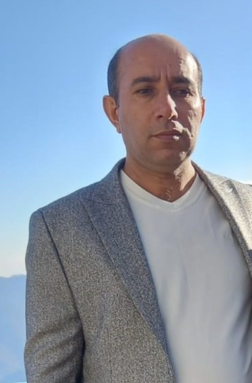 CSDHI's tweet photo. 5 juin 2026 - #Iran
La justice iranienne a condamné à mort pour la deuxième fois le prisonnier politique et sympathisant de l’Organisation des Moudjahidine du peuple d’Iran (OMPI), Yaghoub Derakhshan.
Âgé de 51 ans et détenu à la prison de Lakan, à Rasht, il a été condamné à l’issue d’un procès en ligne tenu en l’absence de son avocat
Il avait déjà été condamné à mort en juillet 2025, après son arrestation en avril 2025
Bien que la Cour suprême du régime ait renvoyé l’affaire pour réexamen en novembre 2025, le tribunal révolutionnaire a de nouveau prononcé la peine capitale.
Yaghoub Derakhshan est aujourd’hui confronté à un risque imminent d’exécution
#StopExecutionsInIran