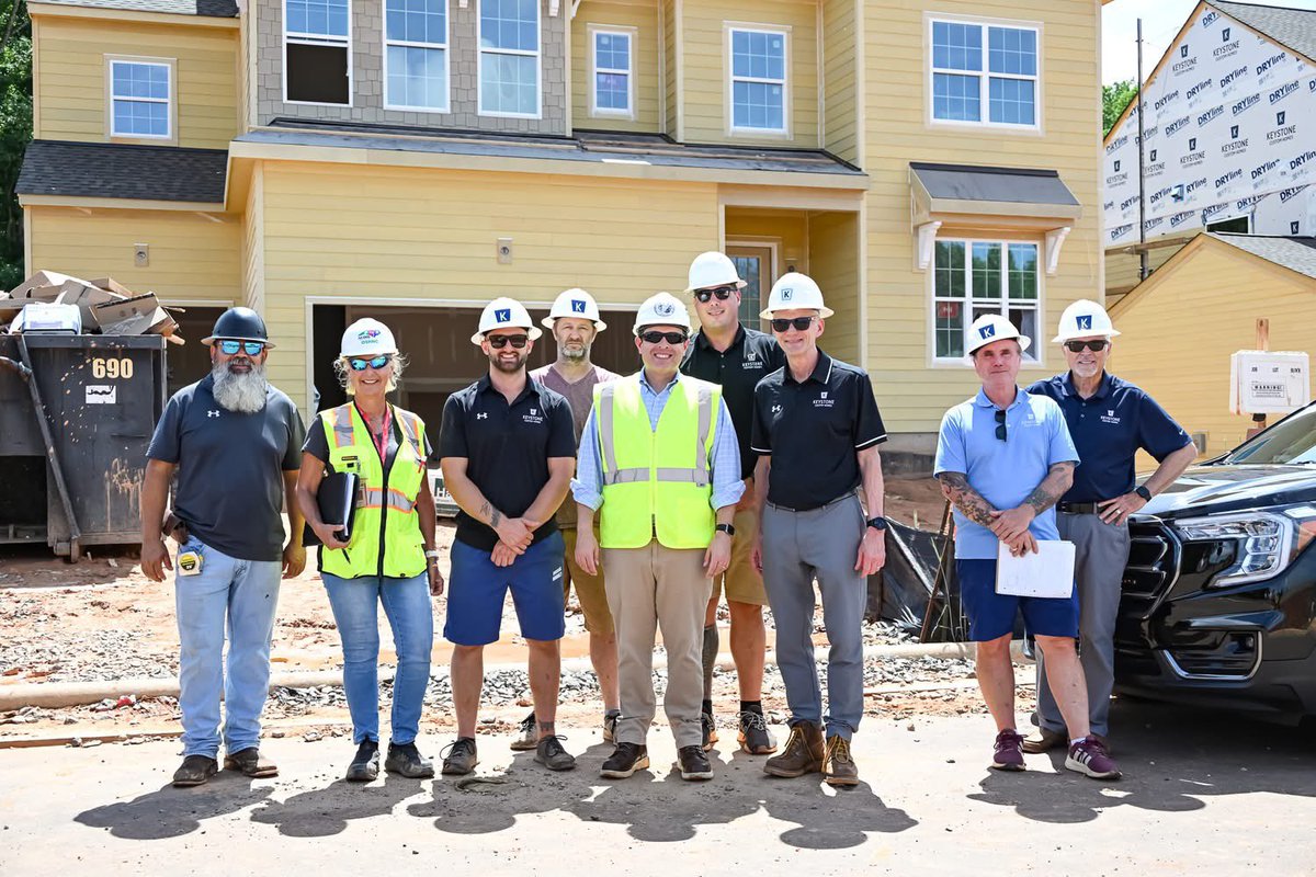 NCDOL's tweet photo. Commissioner @LukeFarley visited the @kchhomes Mayes Meadow site to meet with team members and highlight the importance of workplace safety across North Carolina’s growing construction industry.

The NC Department of Labor appreciates the partnership and hospitality of Keystone Custom Homes and the Mayes Meadow team as they continue working to build strong communities throughout North Carolina.
