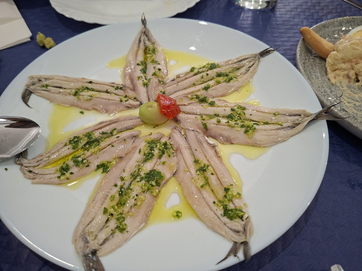 mrmprofe's tweet photo. Boquerones en vinagre 🤤🤤 https://t.co/9S55OShiTd