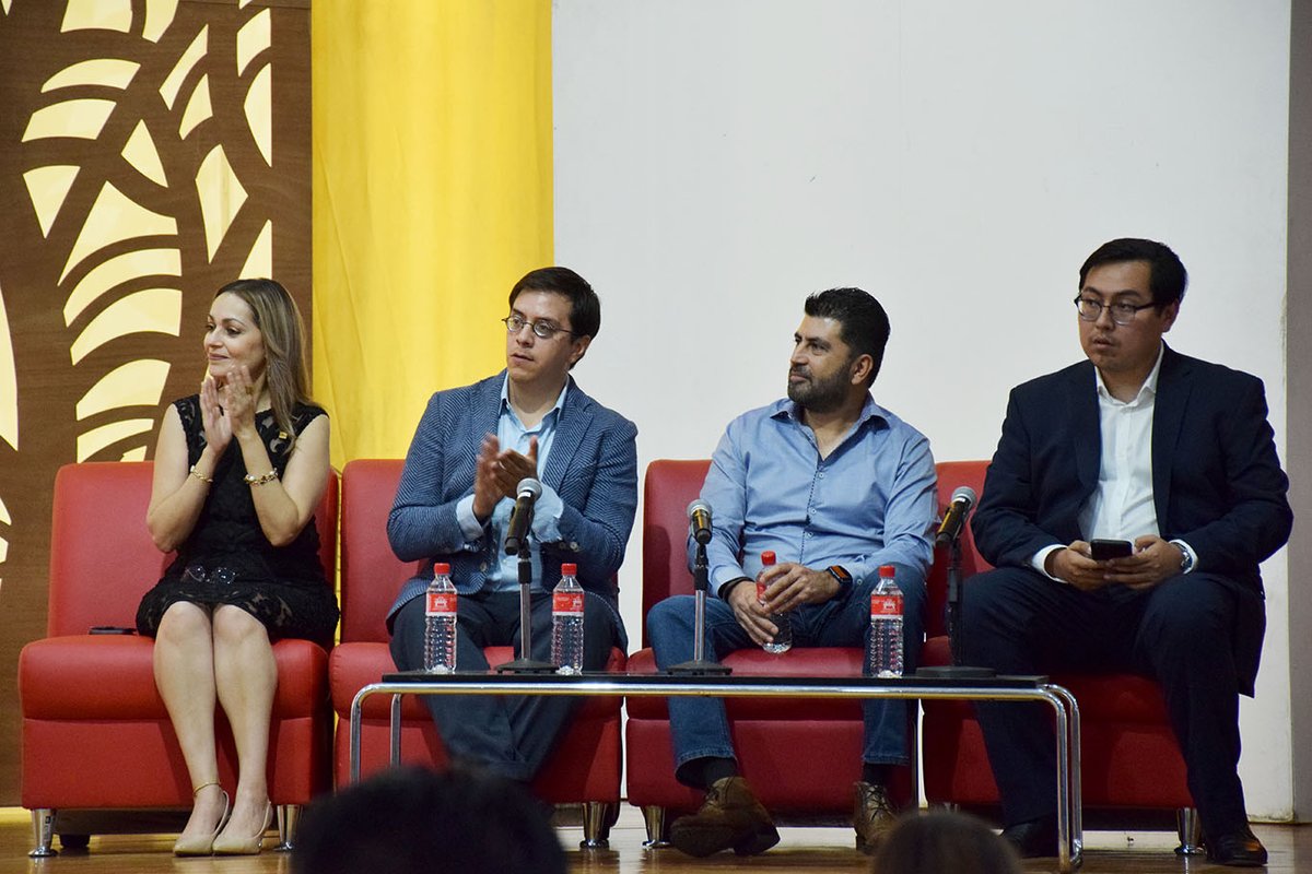 IberoLeon's tweet photo. A través del evento Management and Business 2026: Decisiones digitales en entornos de alta incertidumbre, especialistas compartieron perspectivas sobre los desafíos y oportunidades que enfrentan las organizaciones en el entorno digital. 

Conoce más: https://t.co/pWwcHAK2BC https://t.co/Zl8UeB4x3b