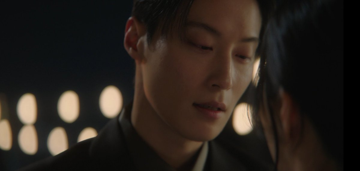 yeojeongwooz's tweet photo. segye has been shirtless in the shower on this show, yet somehow the sexiest thing he's done so far is beg for seori's love with those longing, yearning and fiercely passionate eyes 

#myroyalnemesis #myroyalnemesisep9 https://t.co/lHUfY0HEGB