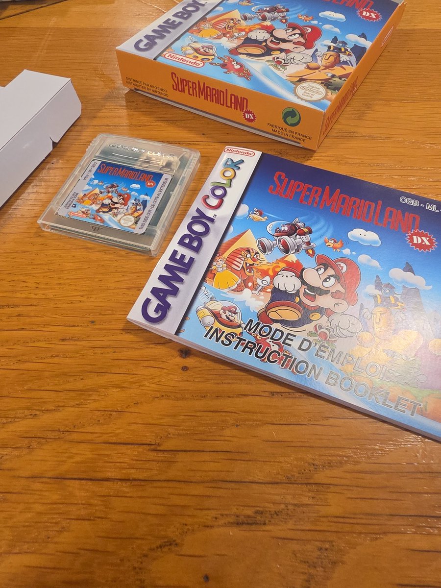 Rucan69's tweet photo. Merci à @DiscordGB_FR pour proposer cette comue géniale ❤️

édition parfaite @AlanPradet 💯🔥👍
Et on est d'accord que la fin du livret est un teasing ? 😏 https://t.co/jQt2laham4
