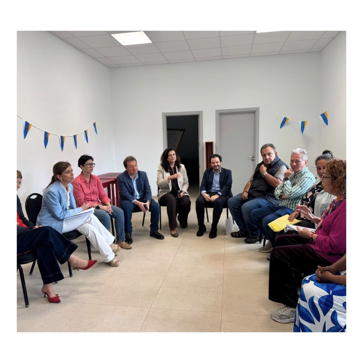 carmenfunezdg's tweet photo. Estamos en Gran Canaria escuchando a la sociedad y a quienes peor lo pasan.

Esta es la agenda de la España real: que es la agenda del @ppopular. 

Gracias a Asociación Espiral, ABILAP, CERMI y Plena Inclusión por compartir con nosotros sus preocupaciones. Sigamos avanzando. https://t.co/ybrPyxG4ug