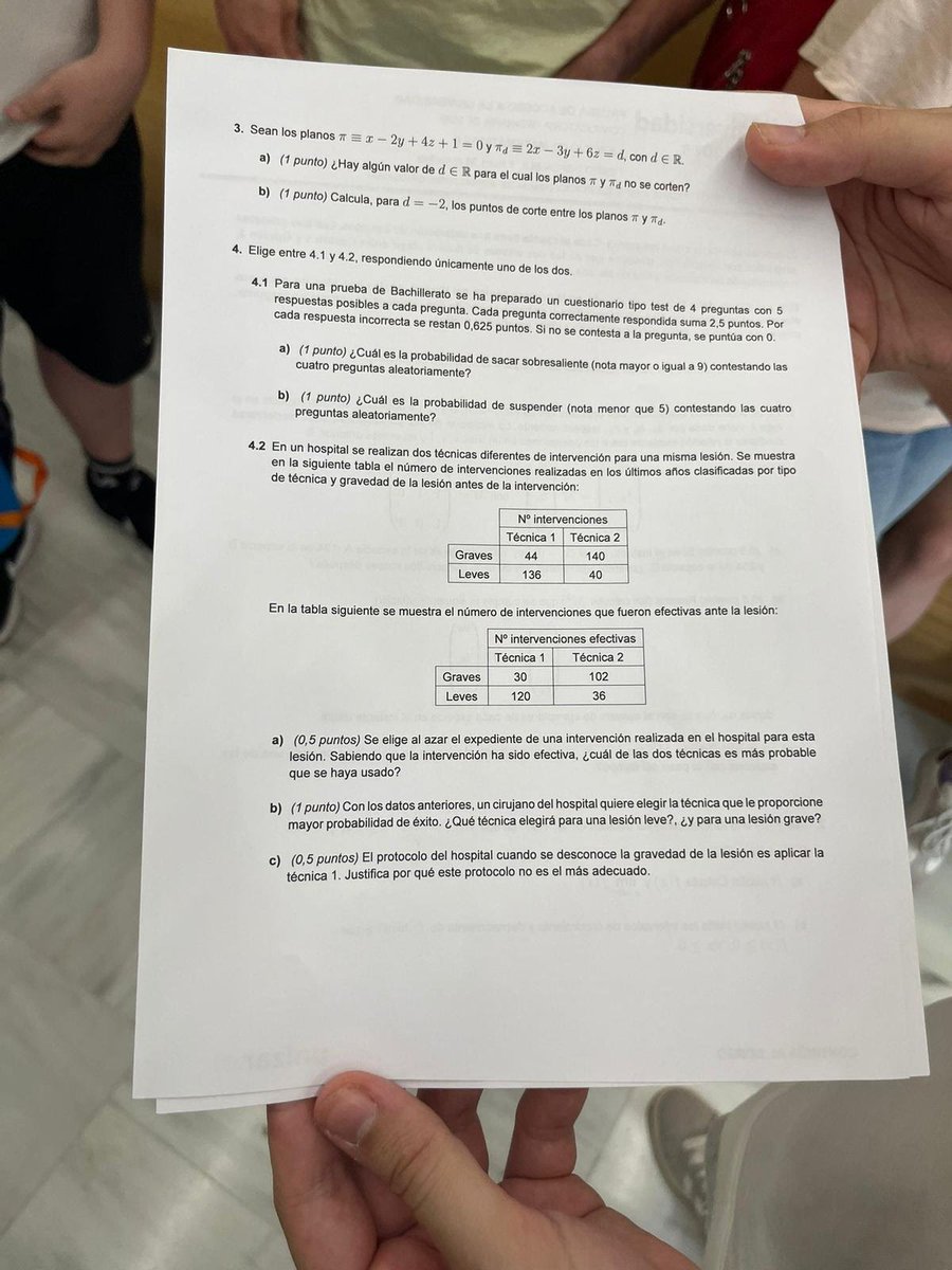 Unseen225882's tweet photo. La PAU de Matemáticas II en Aragón.
He observado y como cada año, el escepticismo que genera la llamada "inflación" de notas en bachillerato y selectividad. Algunos lo achacan a una menor exigencia. 

Juzguen ustedes, pero yo me sentiría satisfecho 

Cortesía: @periodicoaragon https://t.co/yi1rAmDGNC