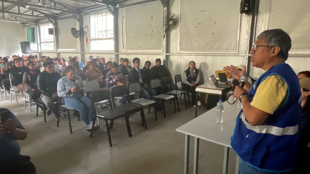 IMP_Lima's tweet photo. Huaycán se integra al futuro de Lima Este

Este 29 de mayo, ante la asistencia de 80 dirigentes de asociaciones de vivienda, el IMP llevó a cabo en la zona de Huaycán, distrito de Ate, el taller informativo sobre el Plan de Desarrollo Urbano de Lima Este.

#PDULimaEste https://t.co/bVbQTyXruH