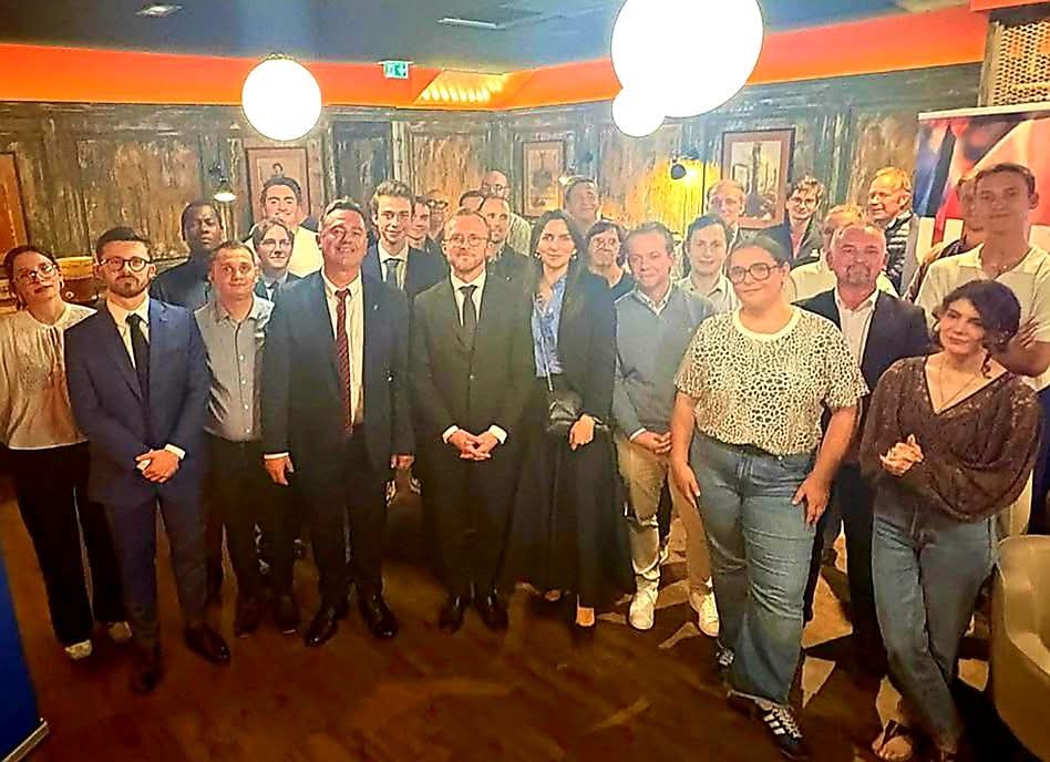 stephane_lang51's tweet photo. Beaucoup de monde hier soir à Reims pour notre premier événement UDR Marne en présence du député Maxime Michelet et Lola Elis, responsable nationale jeune de l'UDR !
Vivement 2027 pour le grand changement !
Rejoignez-nous : https://t.co/GRbyykjvbM https://t.co/0q9FU9bUFk