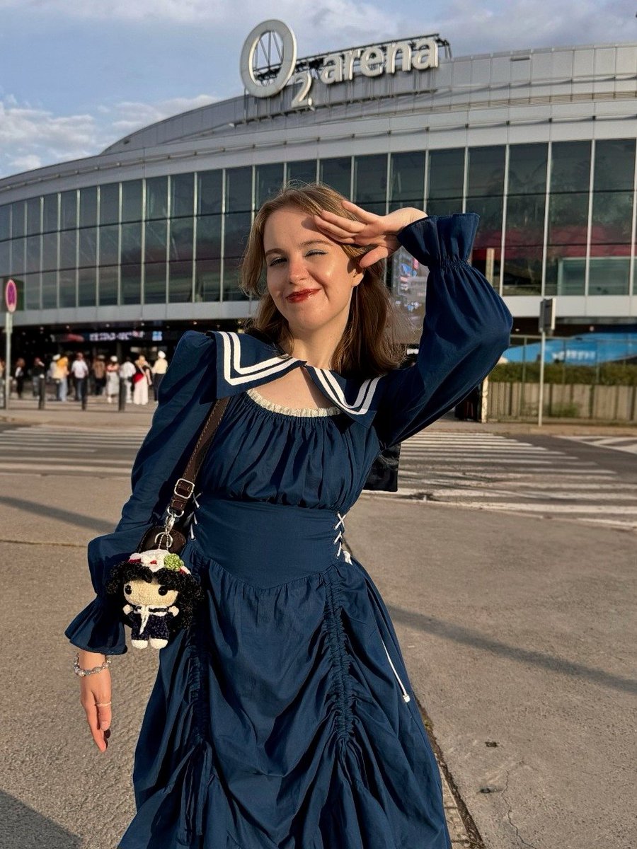 tttashya's tweet photo. як же важко приїхати і просто жить своє життя після концерту конана https://t.co/ziidaLpl8W