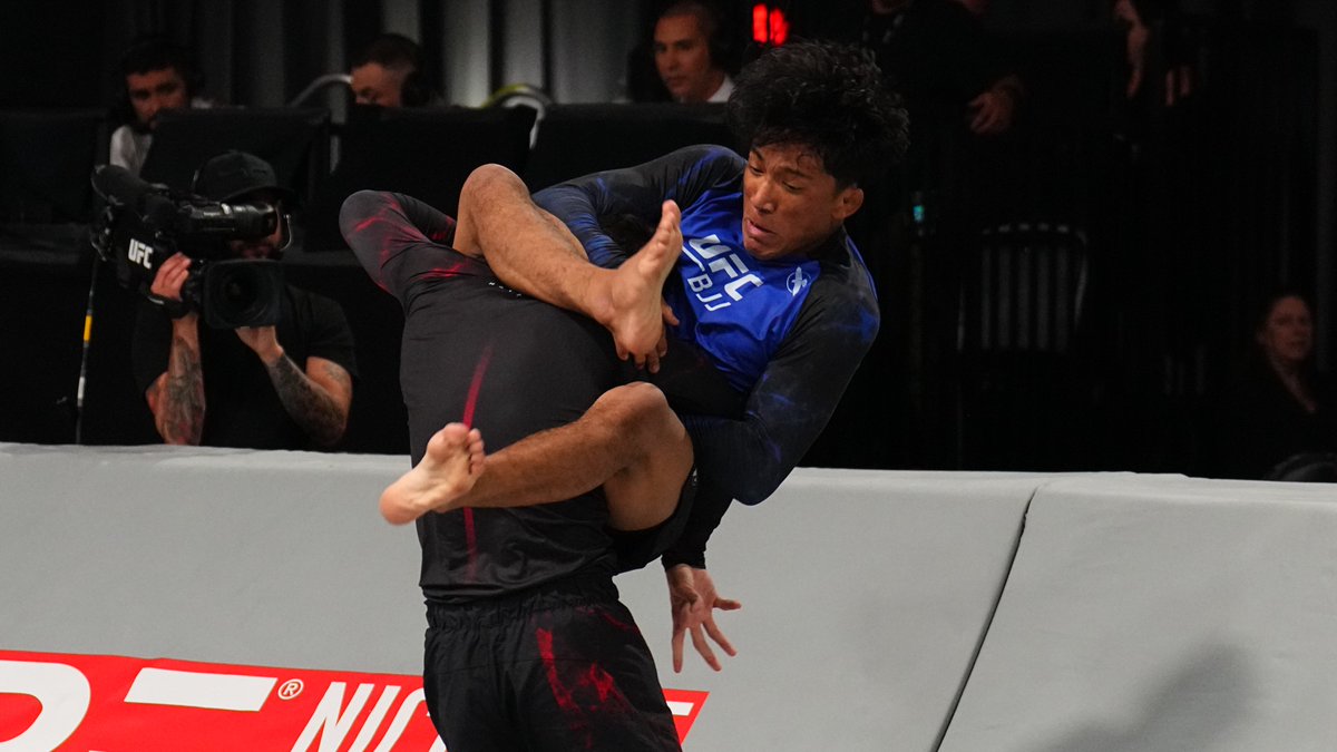ufcbjj's tweet photo. A NIGHT TO REMEMBER 🤩

Action was delivered from start to finish at #UFCBJJ9! https://t.co/0h8ay217i9