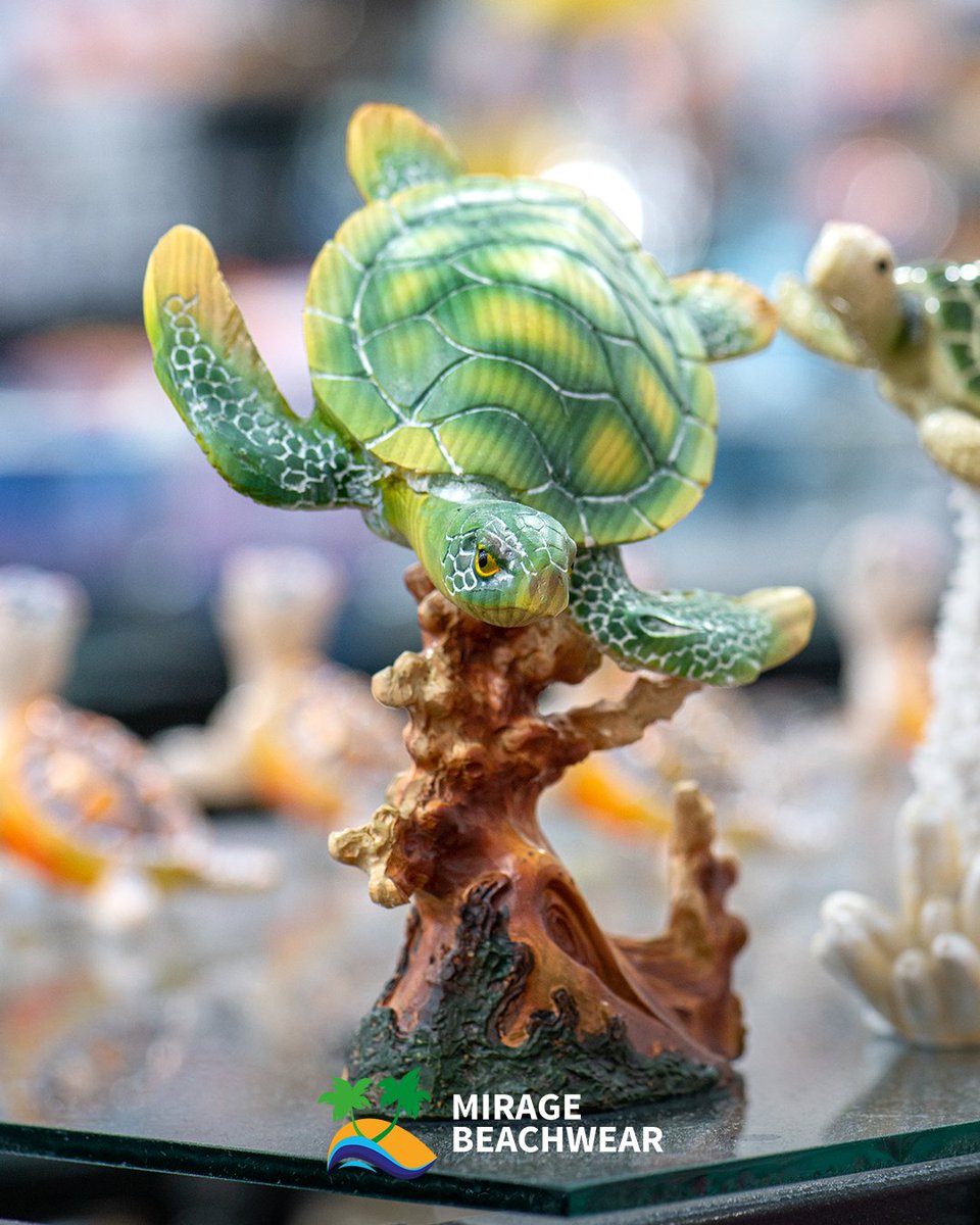 SPImiragebeach's tweet photo. From fun beach finds and island-inspired gifts to keepsakes that remind you of your time on SPI, the best souvenirs help vacation memories last a little longer.

Stop by Mirage Beachwear before heading home and find something special to take with you.

#SouthPadreIsland https://t.co/uvSZtj4h1e