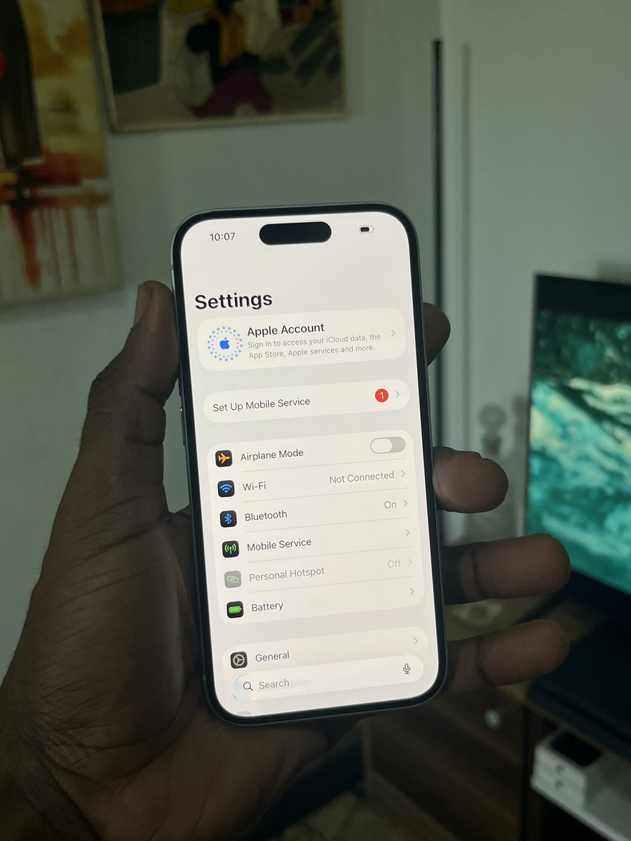 Willing9999's tweet photo. @okotieprosper05 @Donbrunigh @zakszn1 I get 15 esim unlocked Ghc5.3k 128gb bh85% white your mind dey? https://t.co/N8BRAAYhOx